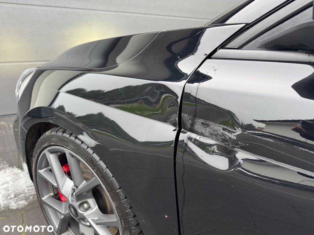 Ford Focus 2.3 EcoBoost ST - 40