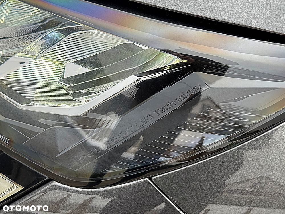 Peugeot 208 PureTech 100 EAT8 Allure Pack - 17