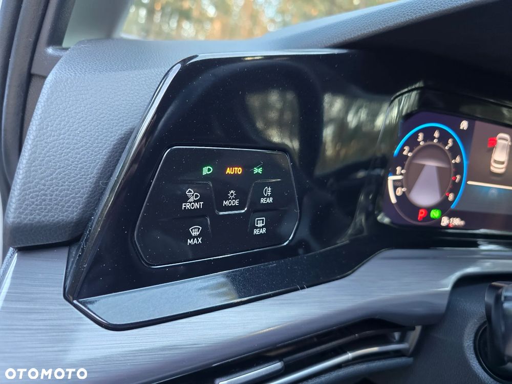 Volkswagen Golf 1.5 TSI BMT Evo Highline DSG - 29