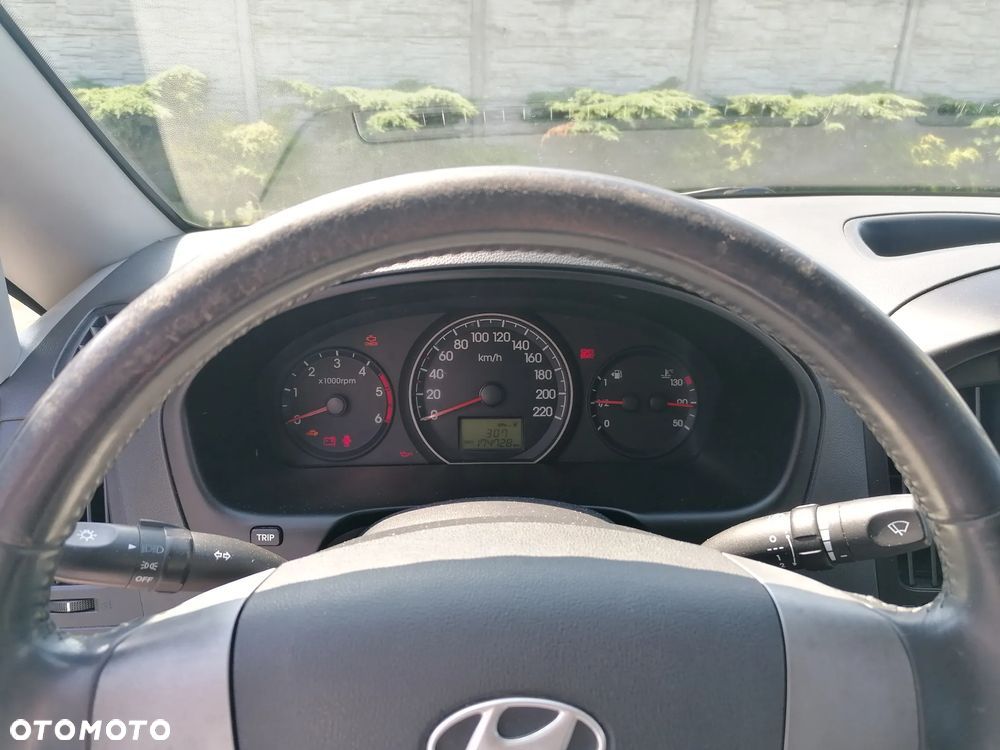 Hyundai H-1 2.5 CRDi Comfort - 10