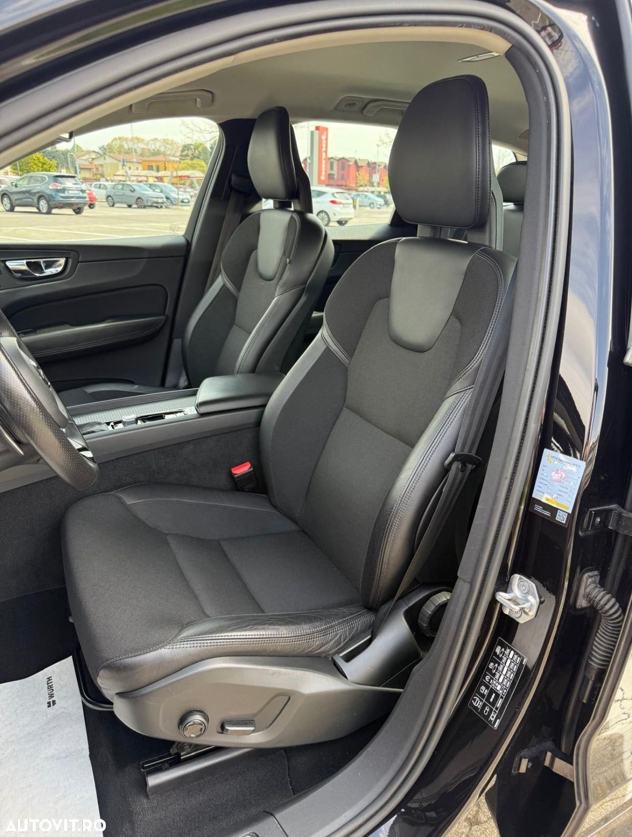 Volvo XC 60 D4 AWD Momentum - 5