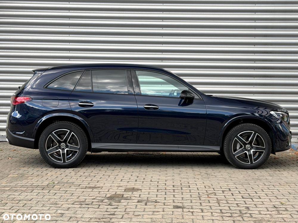Mercedes-Benz GLC 300 4Matic 9G-TRONIC AMG Line Advanced - 6