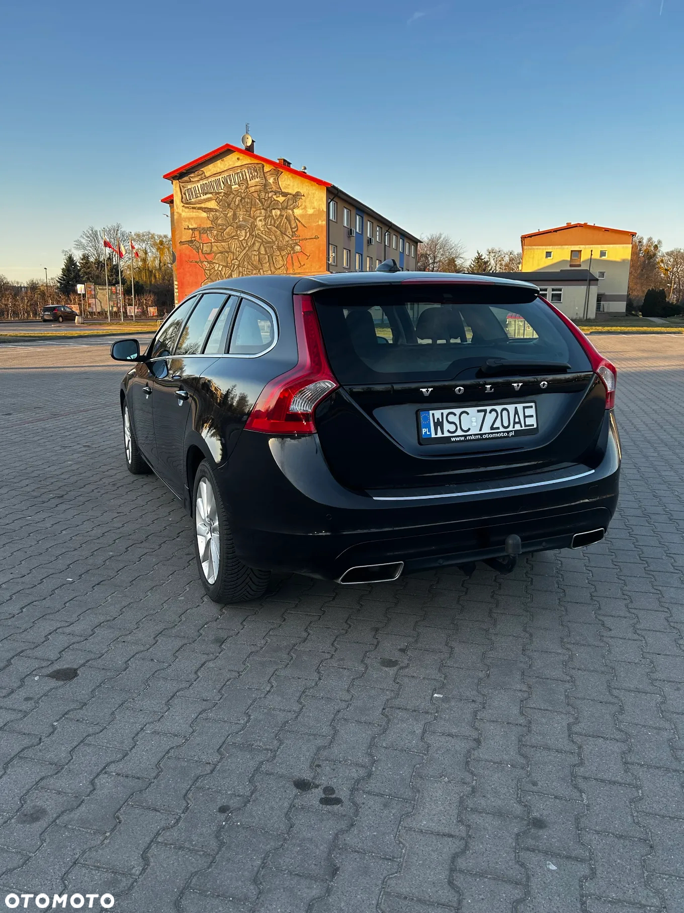 Volvo V60 D4 Drive-E Momentum - 12