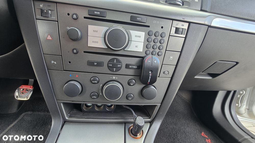 Opel Vectra 1.9 CDTI Cosmo - 36