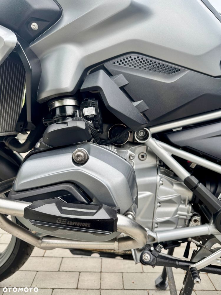 BMW R - 19