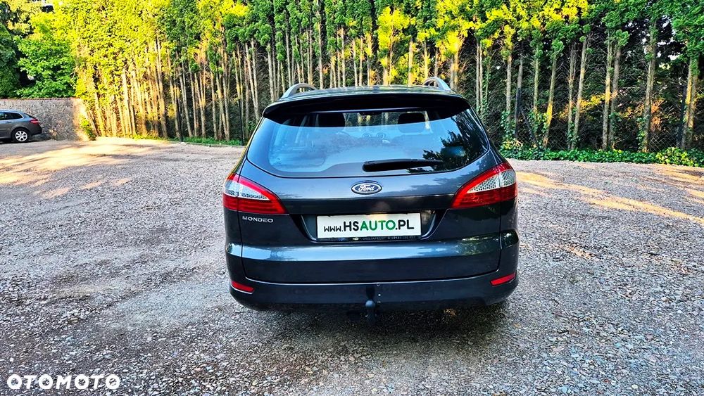 Ford Mondeo 2.0 Ghia X100 / X - 16