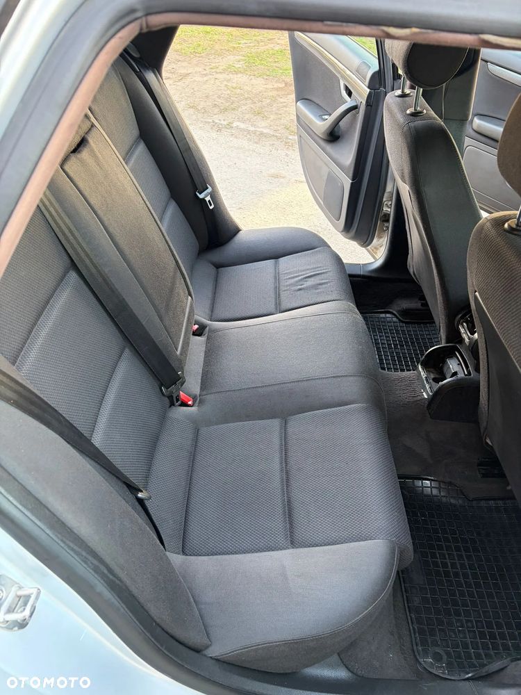 Audi A4 Avant 1.9 TDI - 11