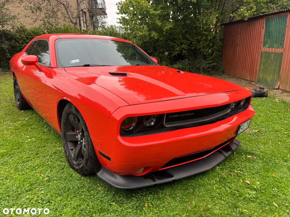 Dodge Challenger - 5