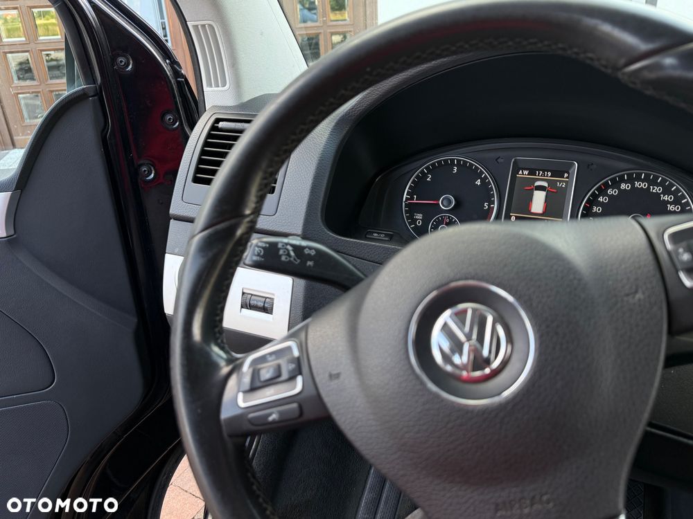 Volkswagen Multivan - 29