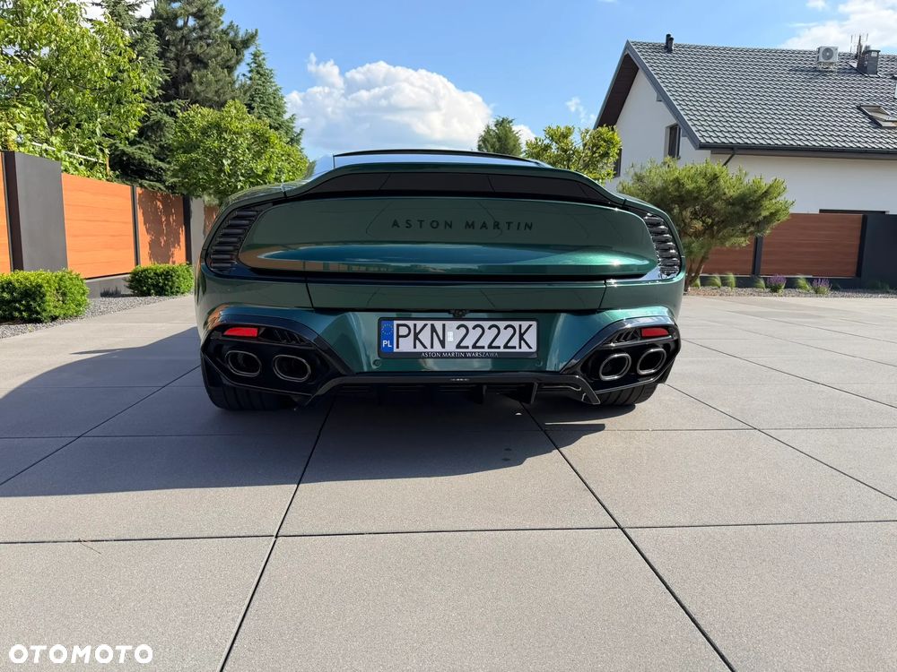 Aston Martin Vanquish - 10