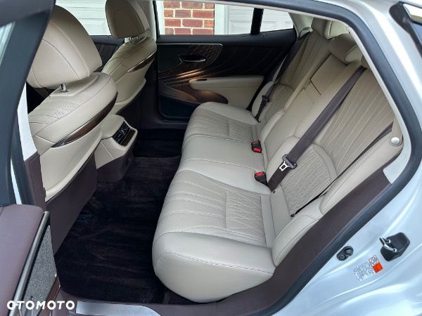 Lexus LS 500 Omotenashi AWD - 13