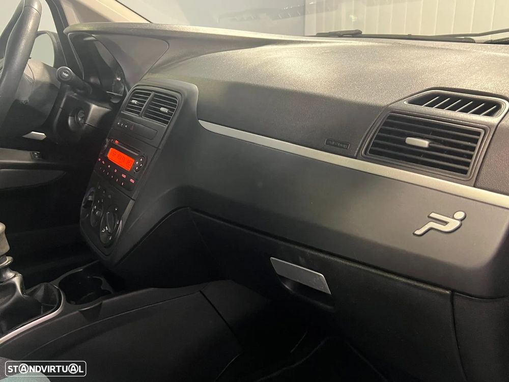 Fiat Grande Punto 1.2 Active - 17