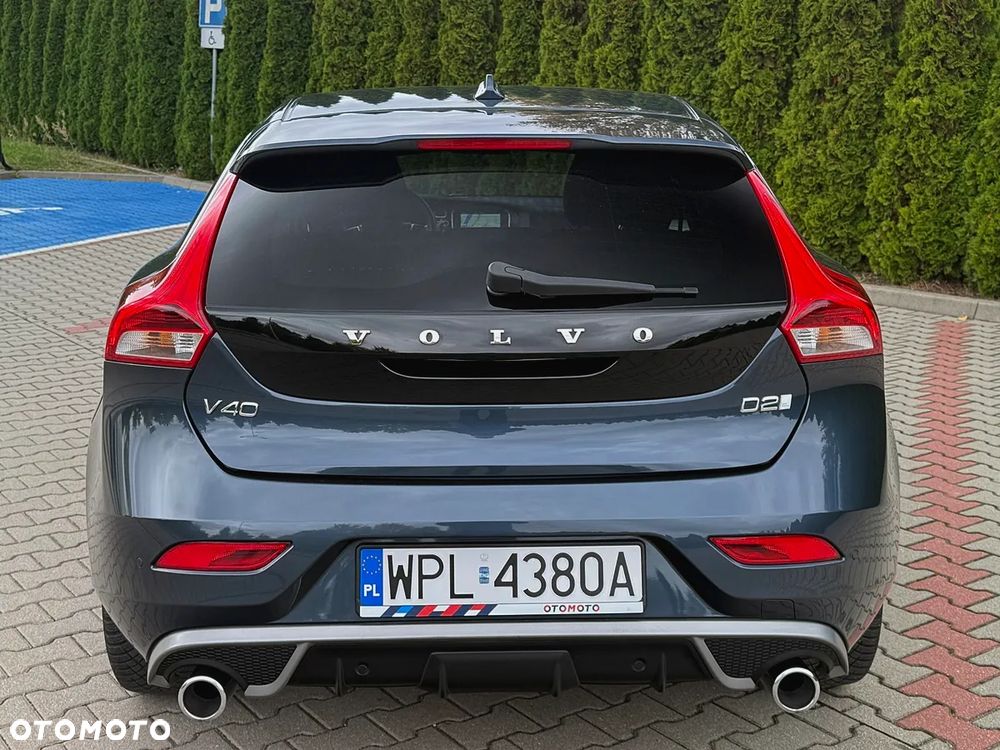 Volvo V40 D2 Summum - 11