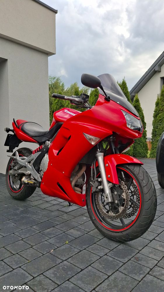 Kawasaki ER - 22