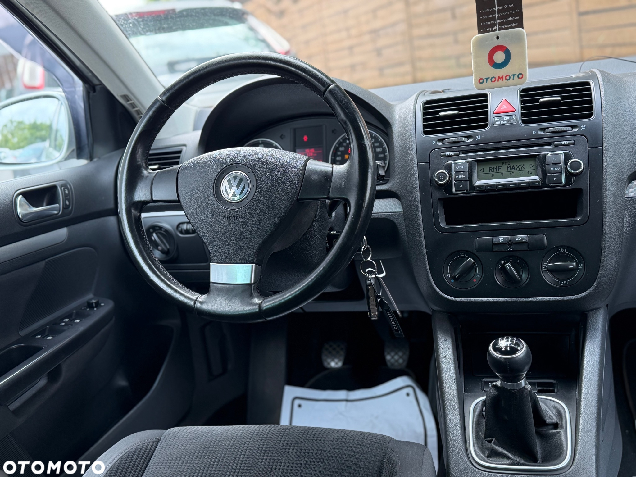 Volkswagen Golf V 1.6 Comfortline - 7