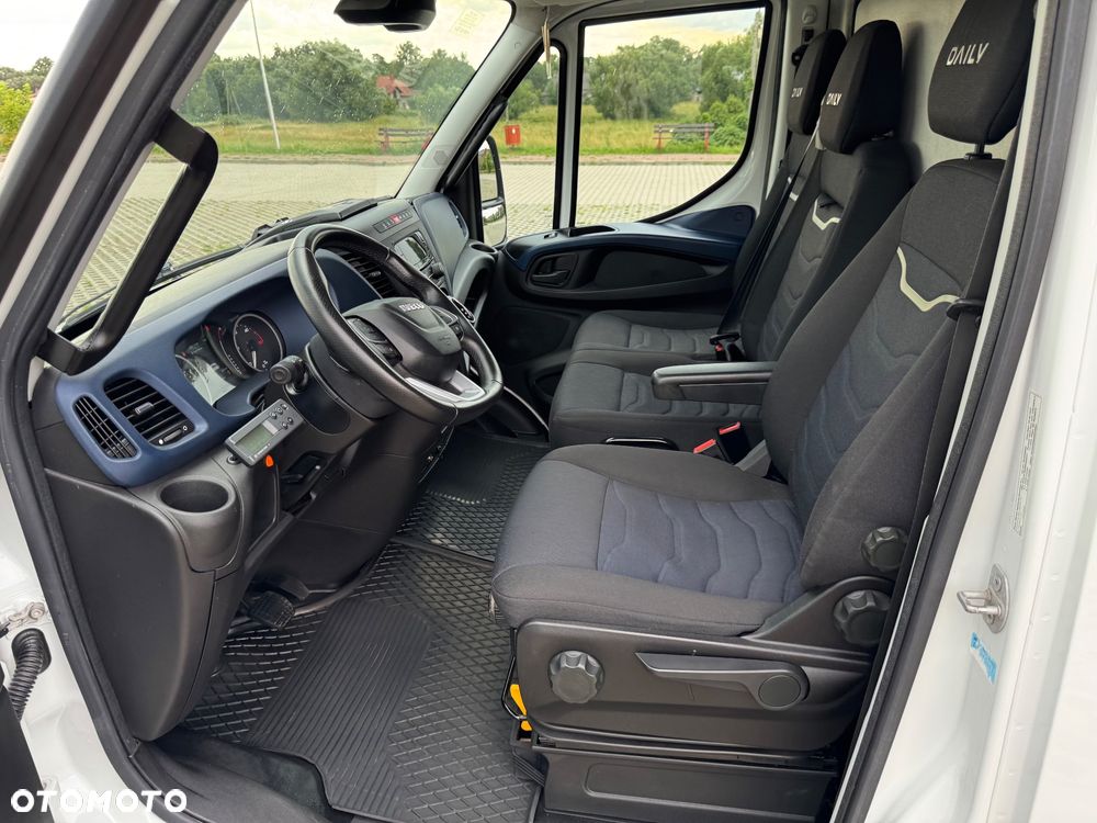 Iveco Daily‼️72C18‼️2021r 3.0 HI-MATIC Chłodnia/Mroźnia zakres -32C THERMO KING V-500 MAX Źródło Zasilania 400V Grube Ściany/Podłoga Przegroda komorowa‼️ Full LED na bliźniaku Salon Polska DMC7200kg - 31