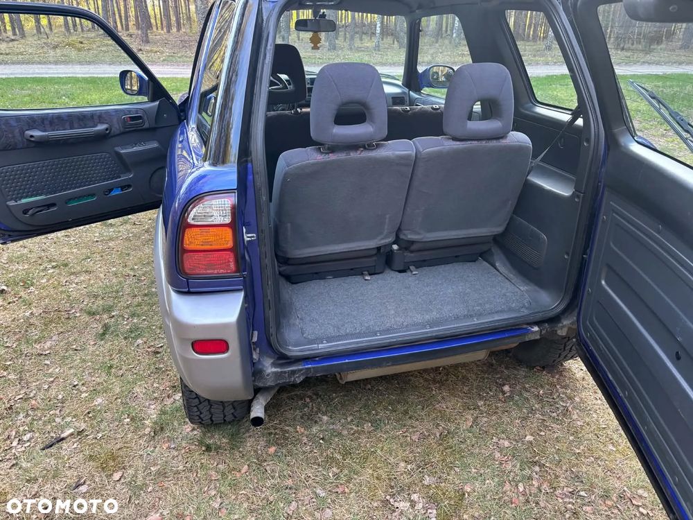 Toyota RAV4 2.0 - 19