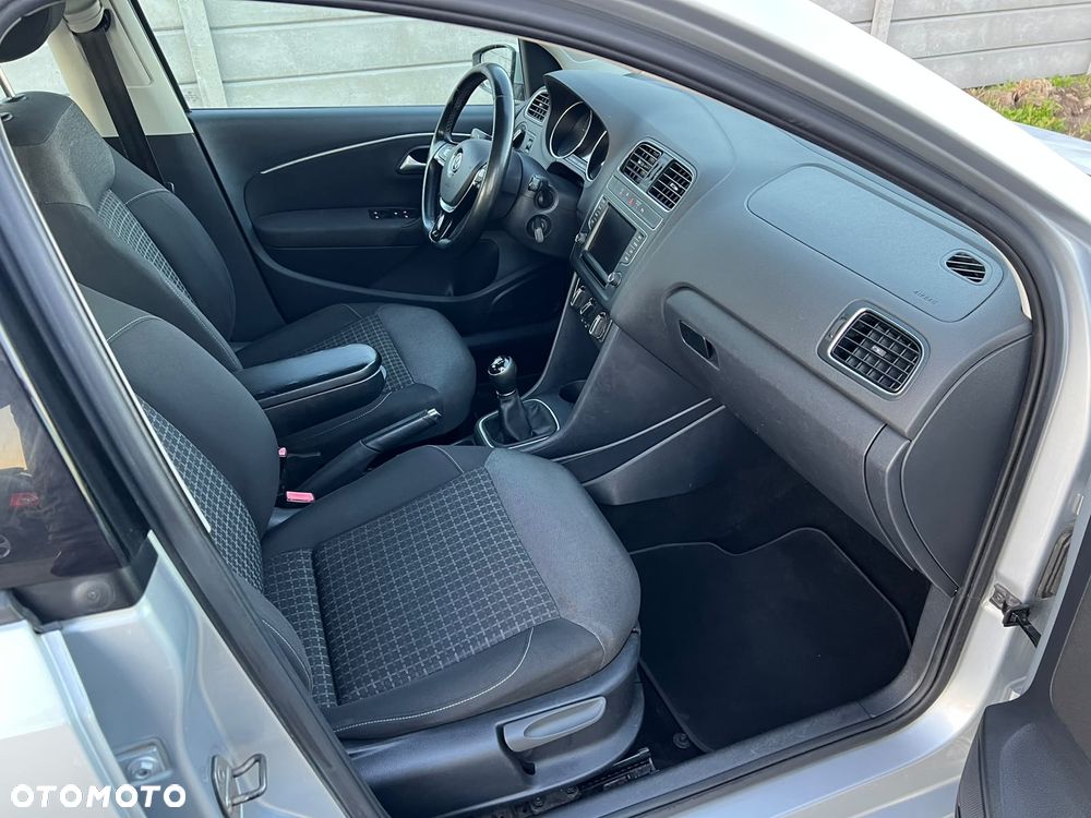 Volkswagen Polo 1.4 TDI (Blue Motion Technology) Highline - 11