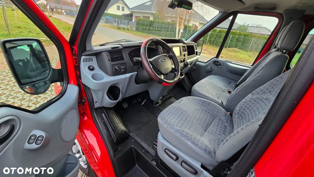 Ford Transit - 9