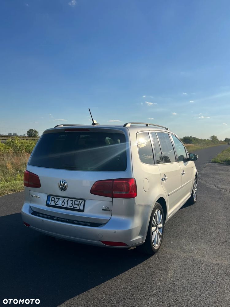 Volkswagen Touran - 6