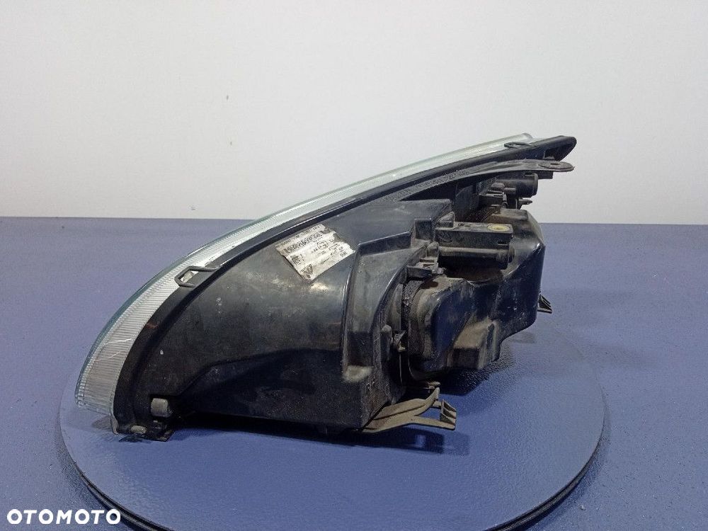 FORD FOCUS II 2004- REFLEKTOR PRAWY XENON LAMPA PRZÓD EU 4M5113W029 - 4