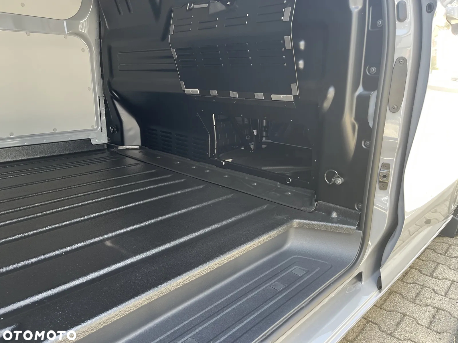 Ford Transit Custom V710 - 12