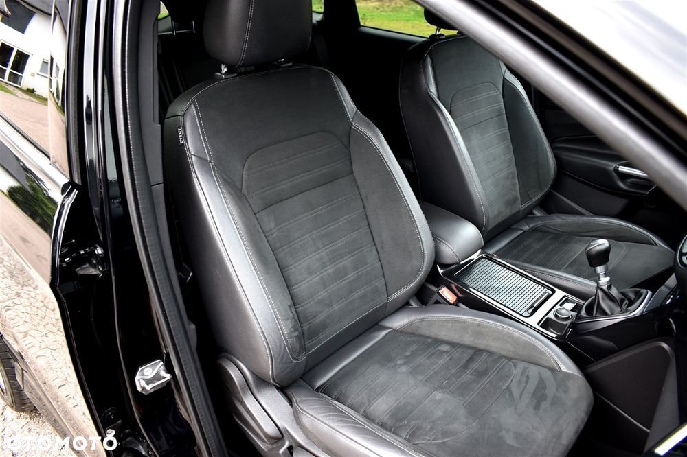 Ford Kuga 2.0 TDCi AWD ST-Line - 22