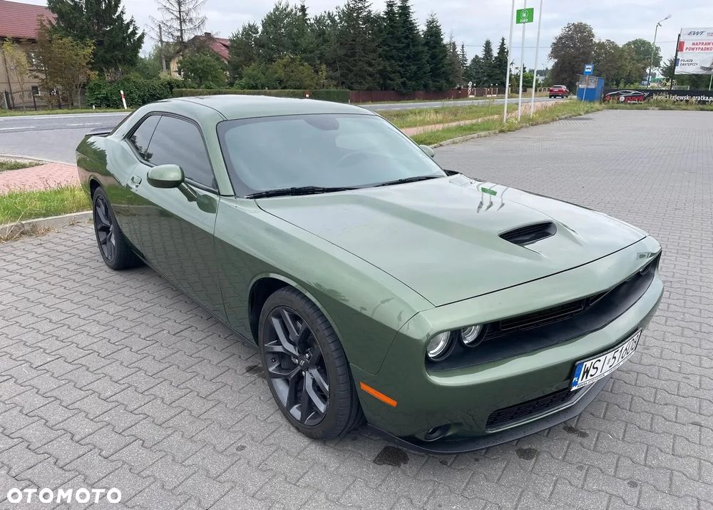 Dodge Challenger - 4