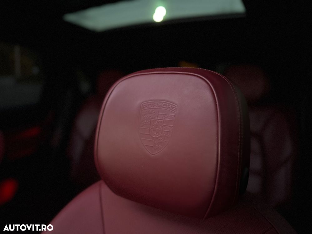 Porsche Cayenne Standard - 12