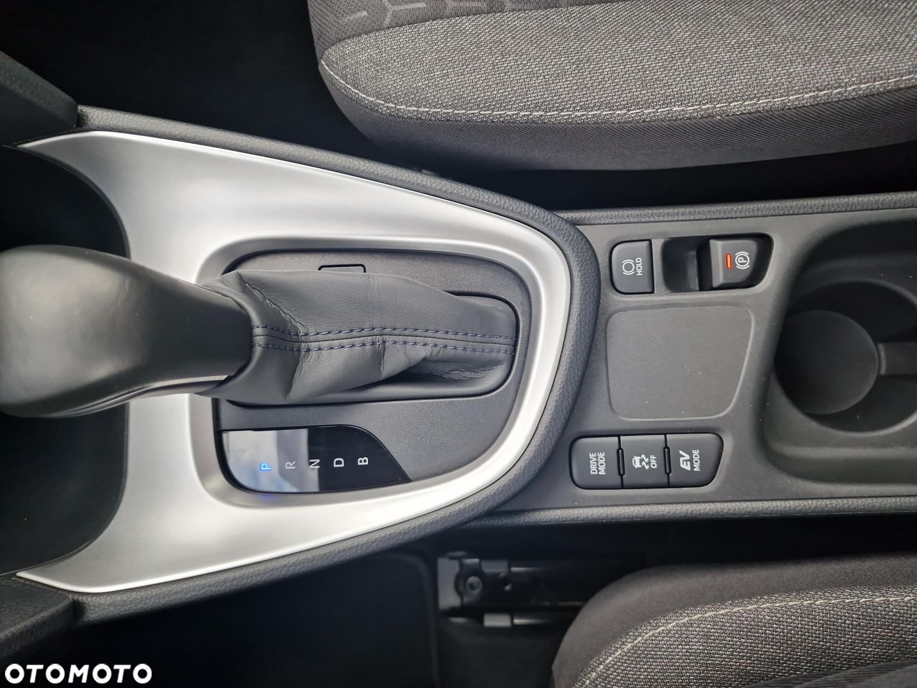 Toyota Yaris Cross - 20