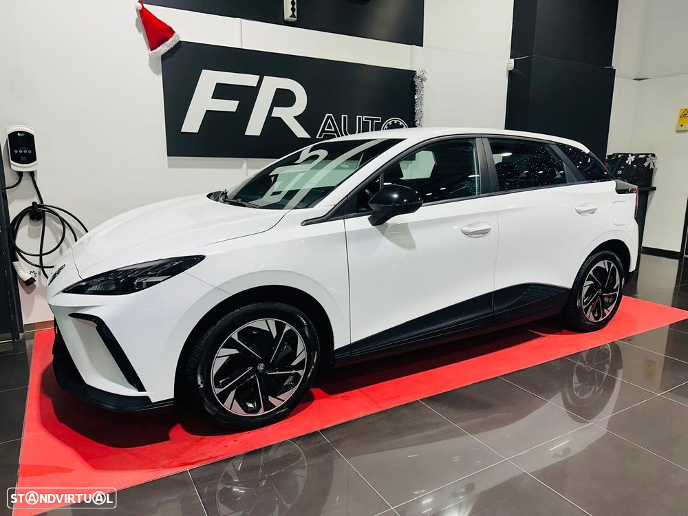 MG MG4 51 kWh Standard - 13