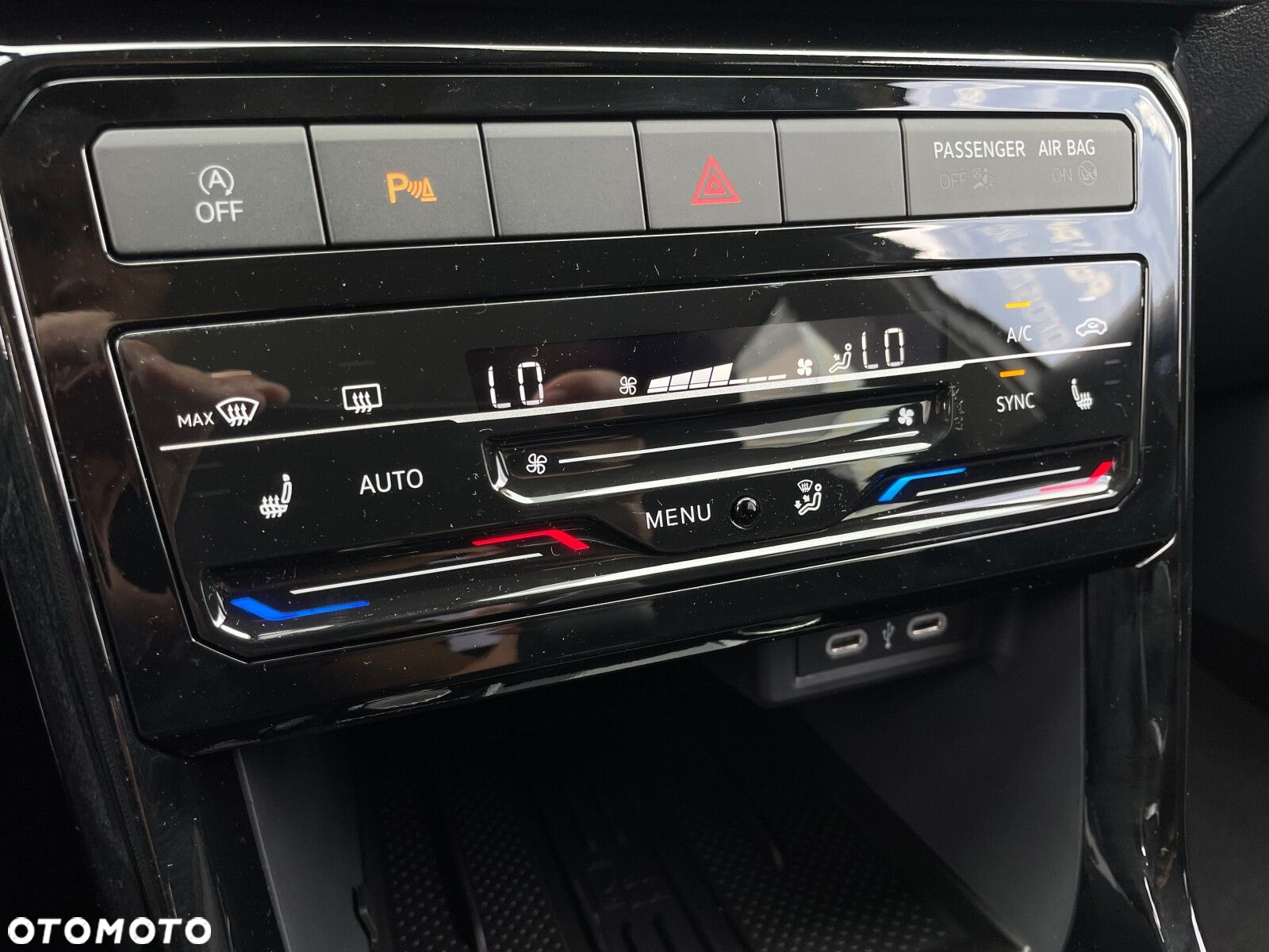 Volkswagen T-Cross - 22