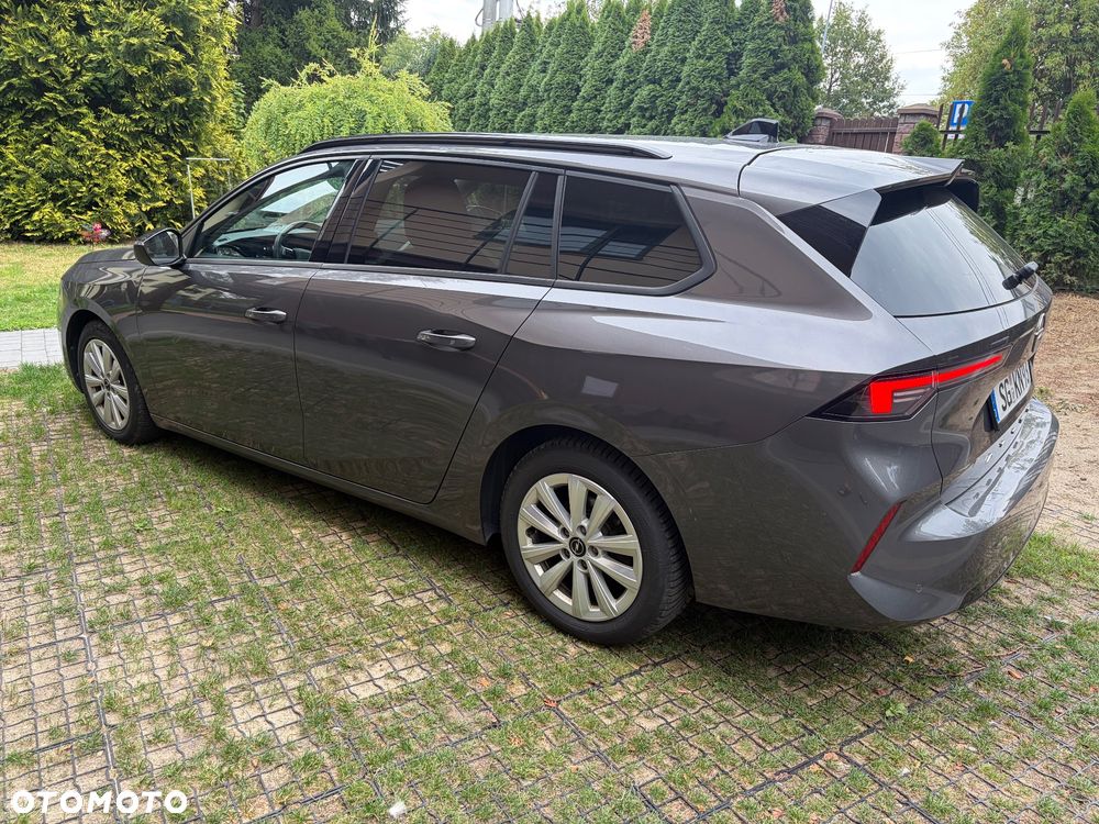 Opel Astra 1.5 D Automatik Business Elegance - 3