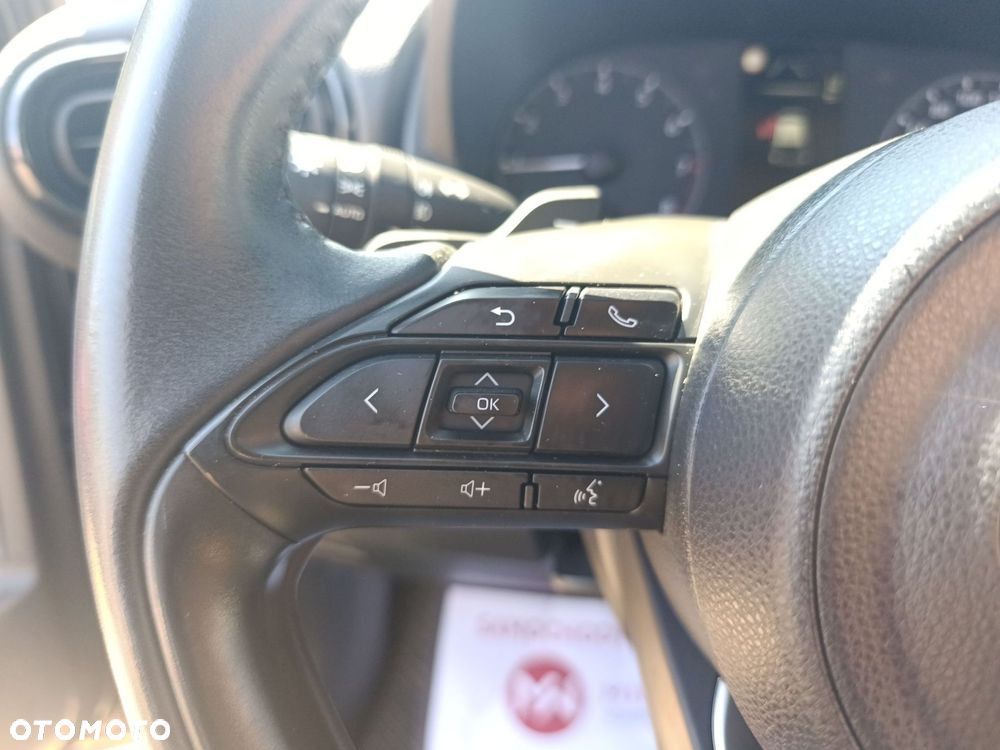 Toyota Yaris 1.5 Comfort CVT - 28