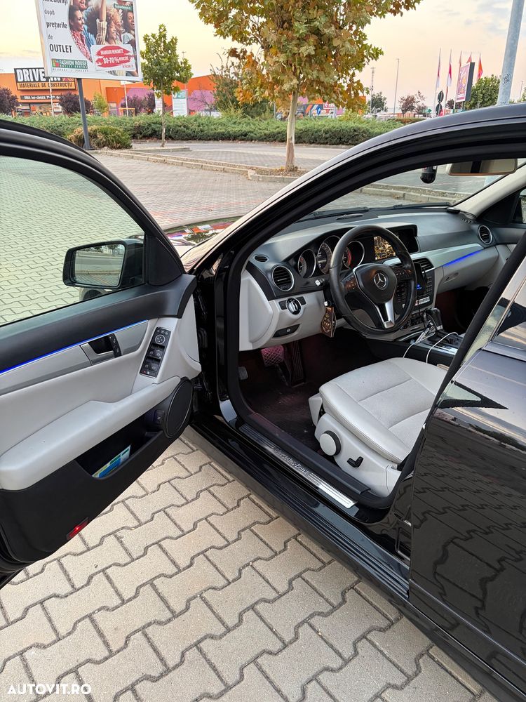 Mercedes-Benz C - 6