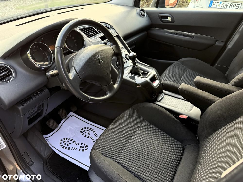 Peugeot 5008 1.6 THP Premium - 15
