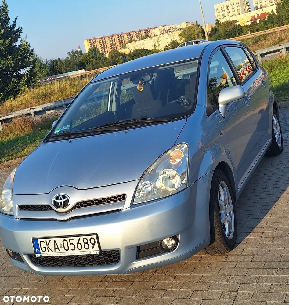 Toyota Corolla Verso 1.8 Sol 7os - 1