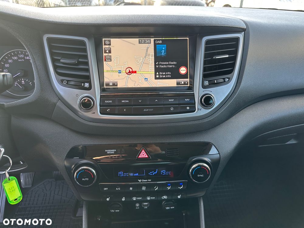 Hyundai Tucson blue 1.7 CRDi 2WD Intro Edition - 11