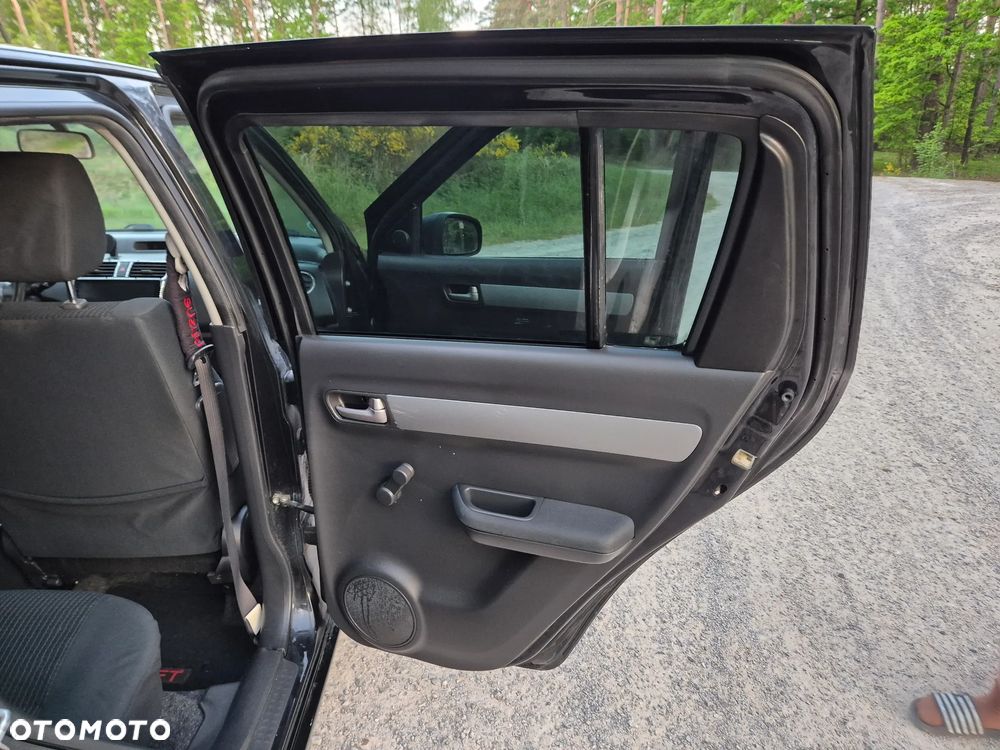 Suzuki Swift - 35