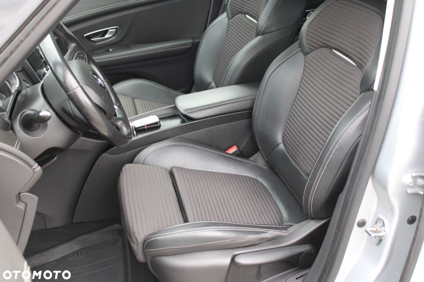 Renault Scenic - 20
