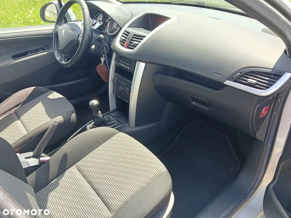 Peugeot 207 95 VTi Filou - 8