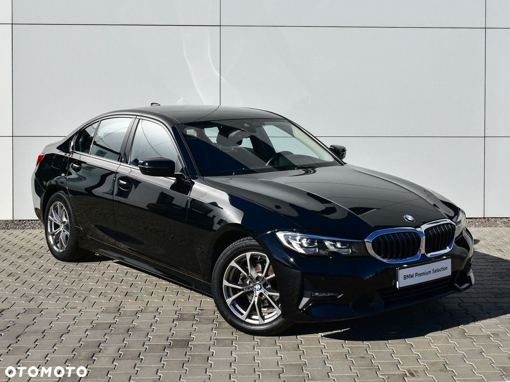 BMW Seria 3 318d Sport Line - 8