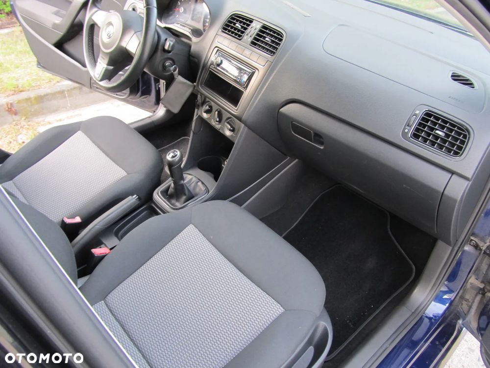 Volkswagen Polo - 13