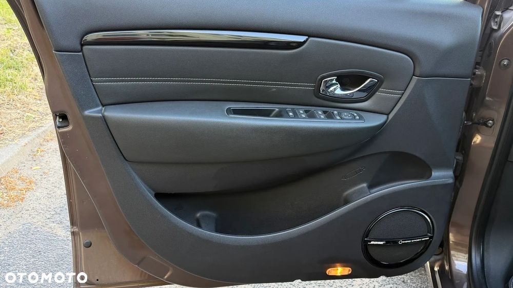 Renault Scenic dCi 130 FAP Start & Stop Bose Edition - 18