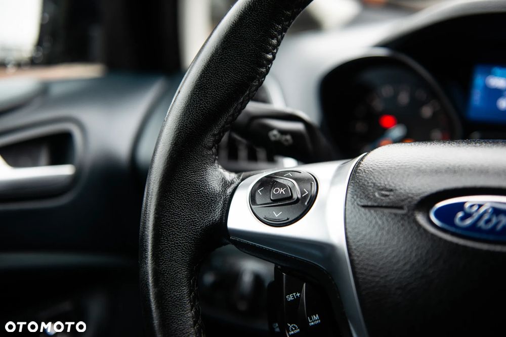 Ford C-MAX 2.0 TDCi Edition - 39