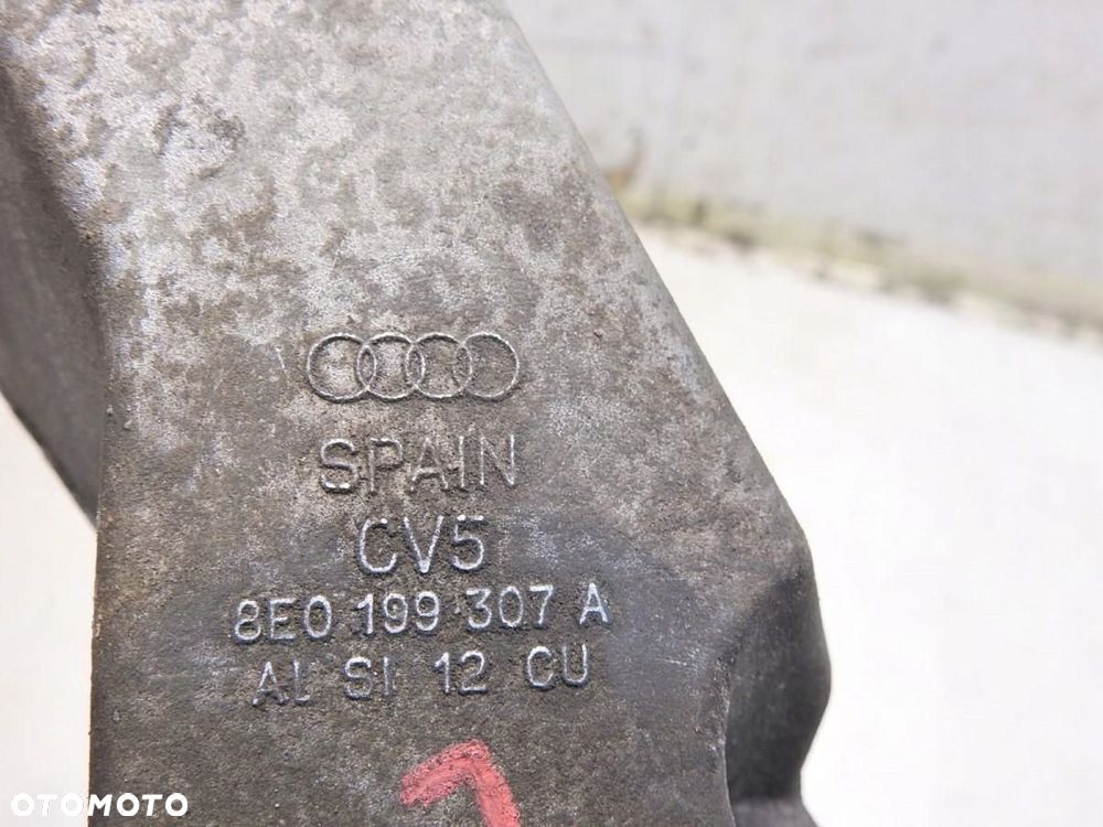 ŁAPA PODUSZKA SILNIKA LEWA AUDI A4 B7 2.0 TFSI 8E0199307A - 5