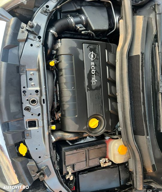 Dezmembrez Opel Zafira B [facelift] [2008 - 2014] Compactvan Z19DTH - 9