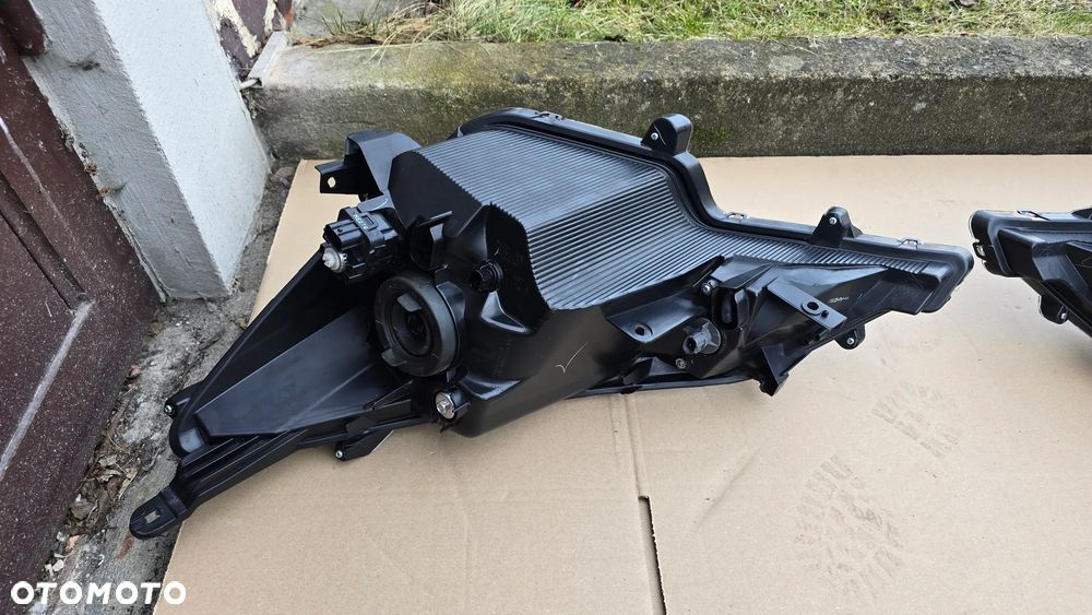 Mitsubishi Space Star II Lift 20-25 Lampa Przód LR Komplet EU Oryginał - 8