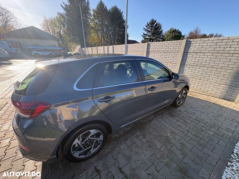 Hyundai i30 1.5 96CP M/T Highway - 9