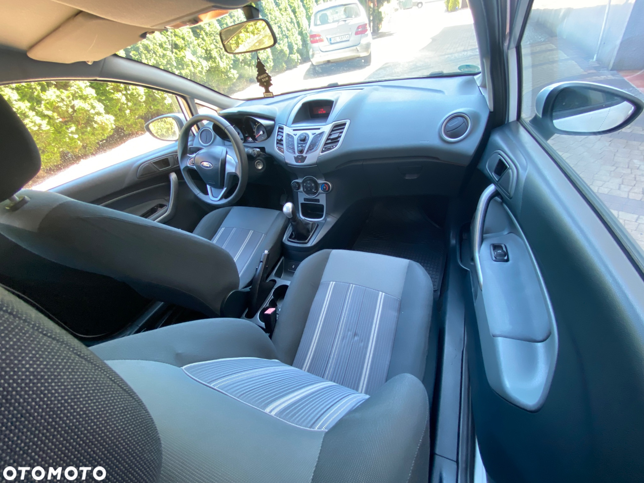 Ford Fiesta 1.25 Ambiente - 21